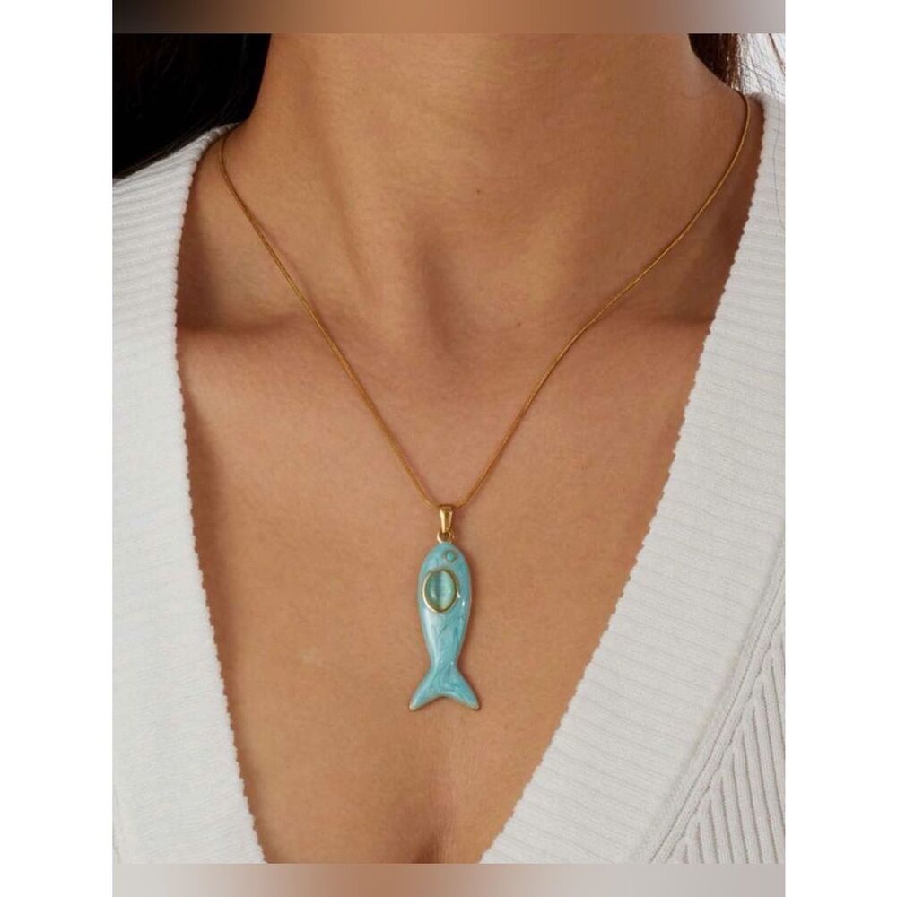 Turquoise Fish Pendant necklace A2003